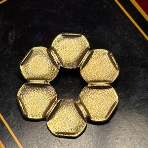 Brooch Gold Tone Solid Rings